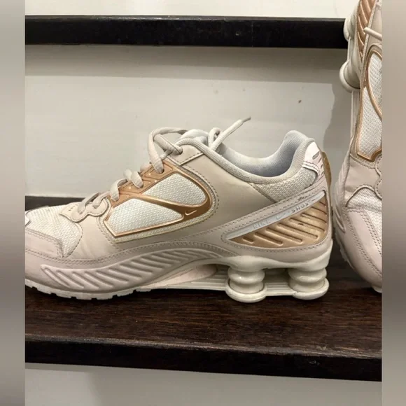 Nike Shox Women's Cream and Gold Sneakers - Picture 1 of 7